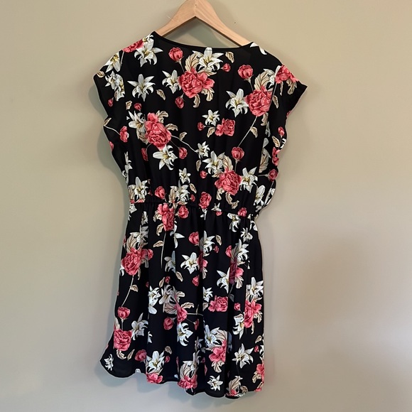 Jack by BB Dakota Black Floral Dress - Picture 3 of 7